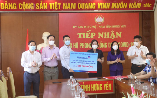 VietinBank ủng hộ 500 triệu đồng cho tỉnh Hưng Yên phòng, chống COVID-19