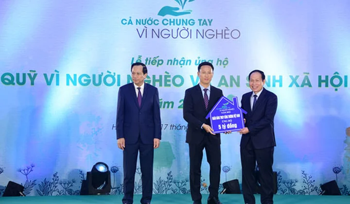 VietinBank ủng hộ 5 tỷ đồng cho quỹ Vì người nghèo và An sinh xã hội năm 202