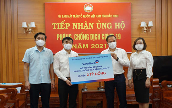 VietinBank ủng hộ Bắc Ninh 2 tỷ đồng phòng, chống dịch COVID-19