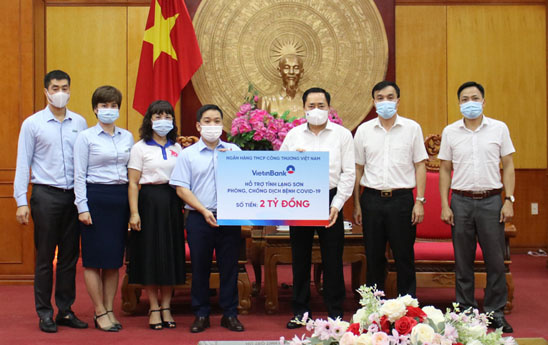 VietinBank ủng hộ Lạng Sơn 2 tỷ đồng phòng, chống dịch COVID-19
