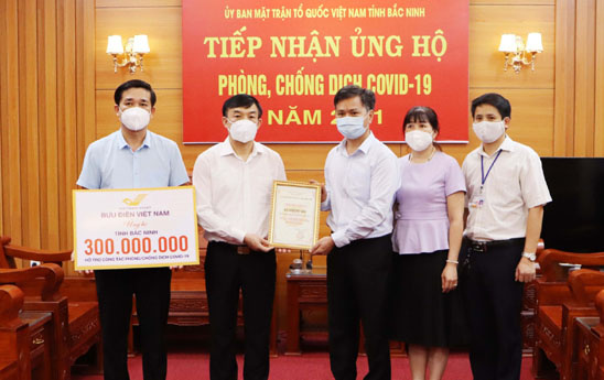 Vietnam Post hỗ trợ hai tỉnh Bắc Ninh và Bắc Giang số tiền 600 triệu đồng