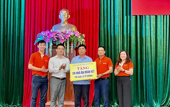 MSB bàn giao 100 căn nhà đại đoàn kết cho hộ nghèo tỉnh Thanh Hóa