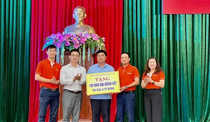 MSB bàn giao 100 căn nhà đại đoàn kết cho hộ nghèo tỉnh Thanh Hóa
