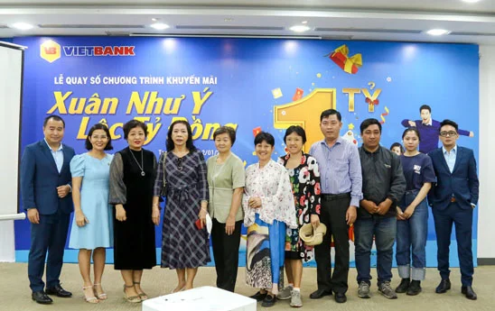 76 khách hàng gửi tiền tại Vietbank trúng thưởng hàng tỷ đồng
