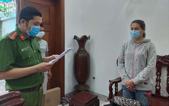 Bắt 2 đối tượng cho “đại gia bất động sản” vay lãi nặng