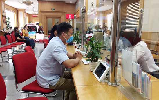 Cán bộ giao dịch Agribank Vĩnh Phúc II kịp thời ngăn chặn vụ lừa đảo mạo danh nhằm chiếm đoạt 500 triệu đồng