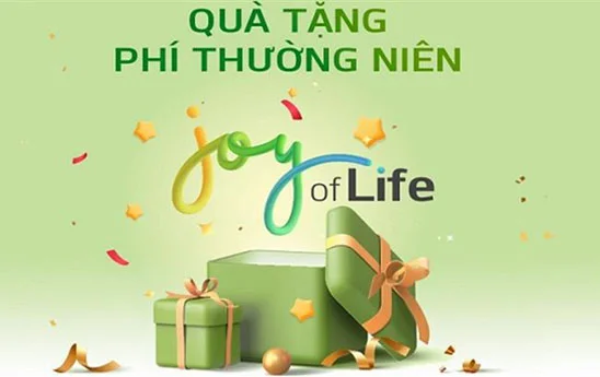 Hơn 1.800 khách hàng được tặng phí thường niên thẻ phát hành tháng 3/2023
