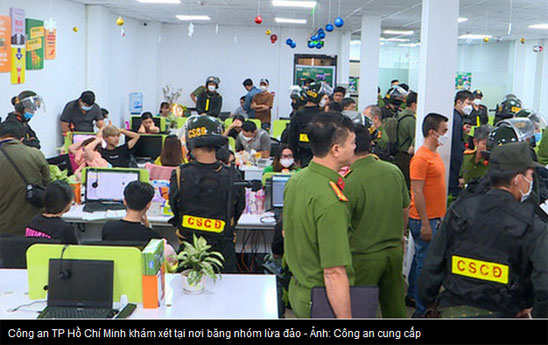 Cảnh báo việc giả mạo nhân viên ngân hàng mời rút tiền thẻ tín dụng