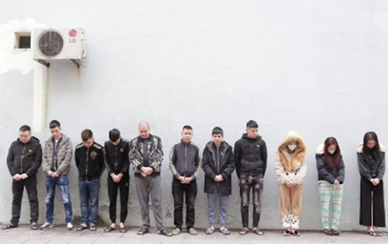 Phá đường dây giả danh nhân viên ngân hàng lừa đảo hàng tỷ đồng