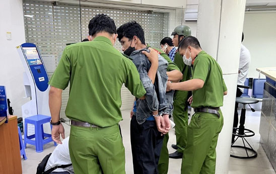 Sacombank Sa Đéc bảo vệ an toàn trước vụ cướp