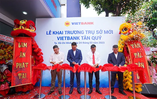 Vietbank Tân Quý chuyển địa điểm và khai trương trụ sở mới