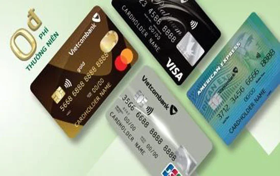 Vietcombank trả thưởng cho hơn 2.200 khách hàng phát hành thẻ tháng 12/2022