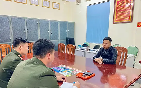 Phê chuẩn khởi tố đối tượng mua bán trên 3.000 tài khoản ngân hàng