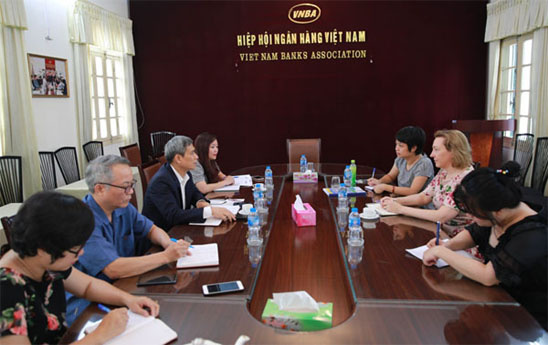 Chuyên gia Lux - Dev tìm hiểu về Bộ chuẩn mực đạo đức nghề nghiệp và quy tắc ứng xử của cán bộ ngân hàng