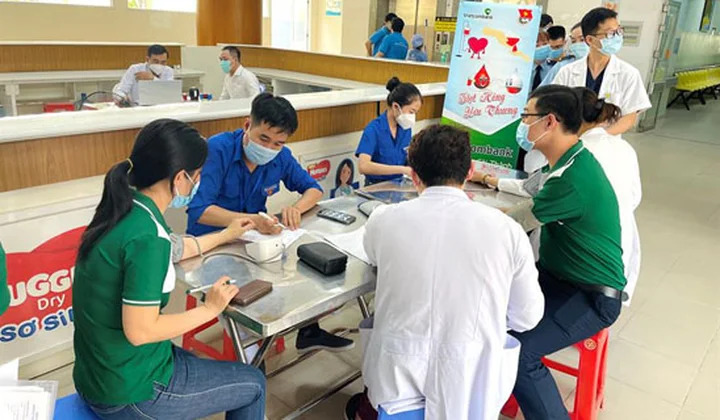 Đoàn thanh niên Vietcombank Sài Thành tổ chức hiến máu tình nguyện “Giọt hồng yêu thương”