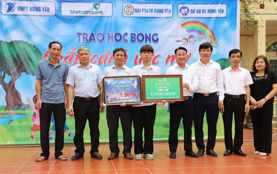 Vietcombank Hưng Yên đồng hành cùng chương trình “Chắp cánh ước mơ”
