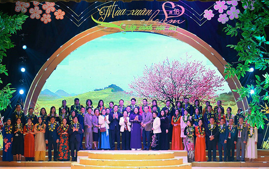 SHB tiếp tục hành trình chia sẻ yêu thương tới trẻ em có hoàn cảnh khó khăn