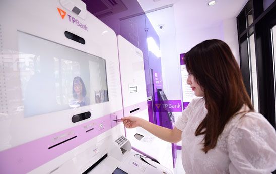 Ngân hàng giao dịch tự động, xu thế mới của các nhà băng