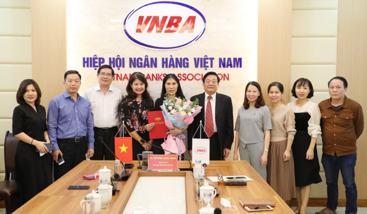 Công bố quyết định bổ nhiệm Chánh Văn phòng Cơ quan Thường trực