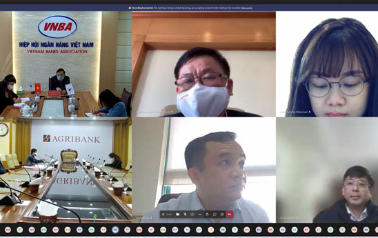 Doanh nghiệp viễn thông đồng thuận cùng ngân hàng, điều chỉnh tính cước phí tin nhắn SMS phù hợp