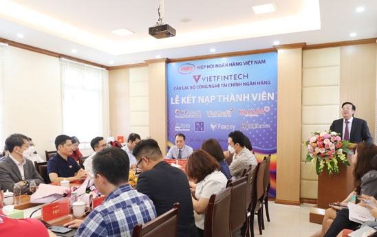 Kết nạp 7 hội viên mới Câu lạc bộ VietFintech