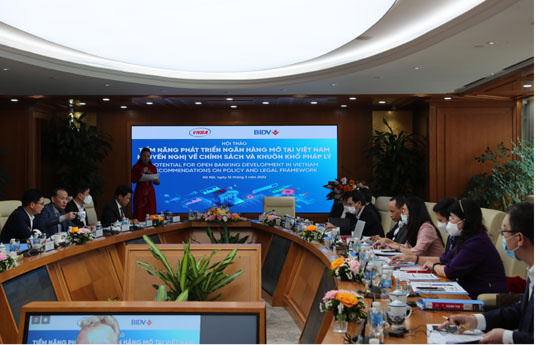 Tọa đàm “Tiềm năng phát triển ngân hàng mở tại Việt nam - Những khuyến nghị về chính sách và khuôn khổ pháp lý”