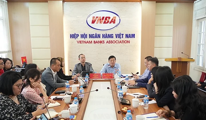 Câu lạc bộ Tài chính Tiêu dùng tổ chức hội nghị công tác thu hồi nợ
