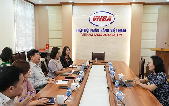 Tổng Thư ký Nguyễn Quốc Hùng tiếp, làm việc với đại diện Visa Việt Nam