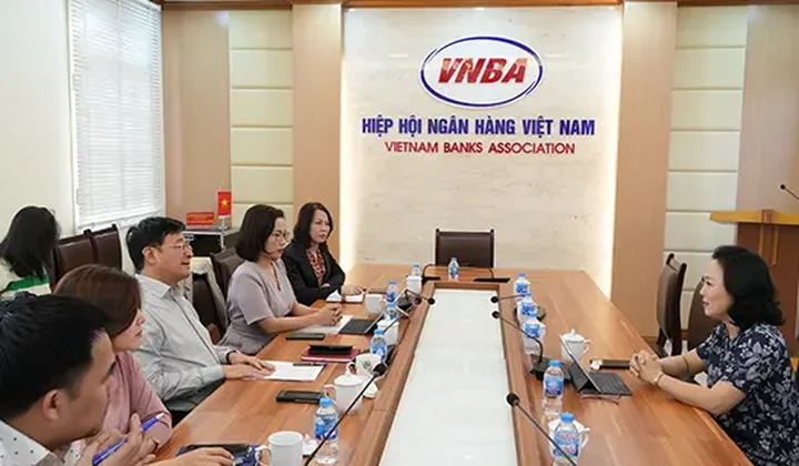 Tổng Thư ký Nguyễn Quốc Hùng tiếp, làm việc với đại diện Visa Việt Nam