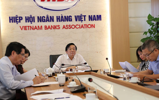 Tổng Thư ký Hiệp hội Ngân hàng họp trực tuyến với Câu lạc bộ Fintech