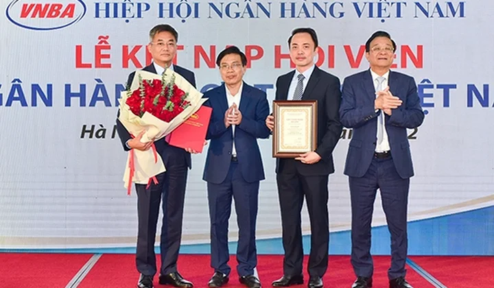 Hiệp hội Ngân hàng Việt Nam kết nạp hội viên Co-opBank
