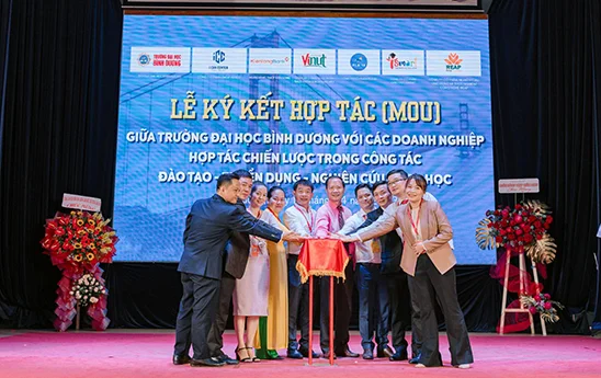 KienlongBank ký thỏa thuận hợp tác toàn diện với Đại học Bình Dương
