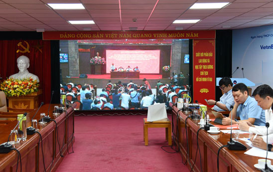 Đảng ủy Vietinbank tham dự trực tuyến Hội nghị toàn quốc đánh giá tình hình thực hiện Kết luận số 01-KL/TW