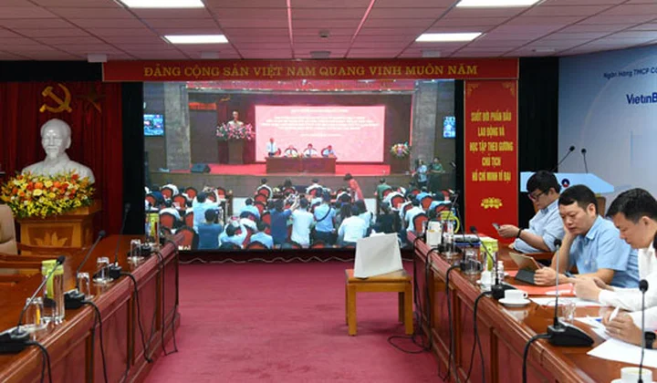 Đảng ủy Vietinbank tham dự trực tuyến Hội nghị toàn quốc đánh giá tình hình thực hiện Kết luận số 01-KL/TW