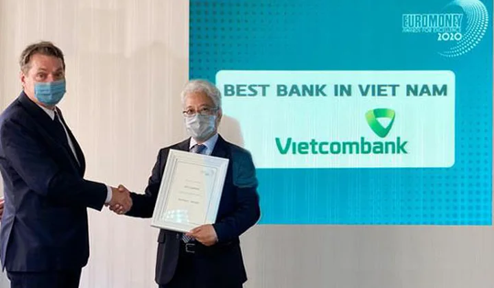 Vietcombank lần thứ 6 được Tạp chí Euromoney trao tặng giải thưởng “Ngân hàng tốt nhất Việt Nam 2020”