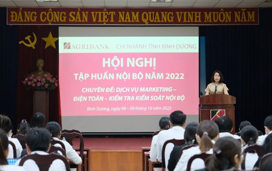 Agribank Bình Dương tổ chức 02 lớp tập huấn nội bộ bồi dưỡng kiến thức về các nghiệp vụ