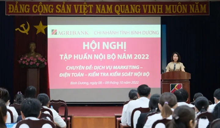 Agribank Bình Dương tổ chức 02 lớp tập huấn nội bộ bồi dưỡng kiến thức về các nghiệp vụ