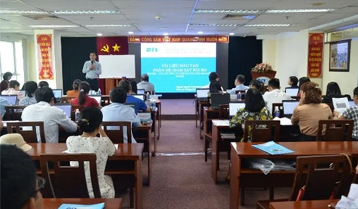 DIV tập huấn phần mềm giám sát rủi ro cho các chi nhánh khu vực phía Nam