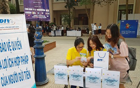 Để đáp ứng nhu cầu thông tin chính sách bảo hiểm tiền gửi của người gửi tiền