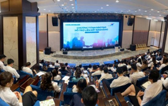 KienLongBank - Sunshine Group đào tạo “Hỗ trợ liên kết bán hàng”