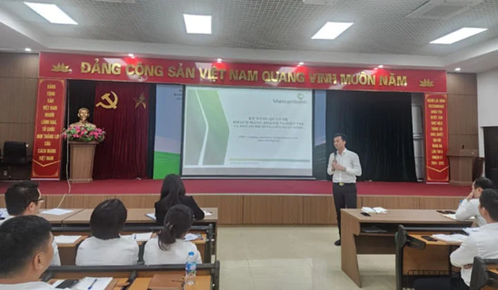 Vietcombank Hưng Yên đào tạo kỹ năng quan hệ khách hàng doanh nghiệp FDI