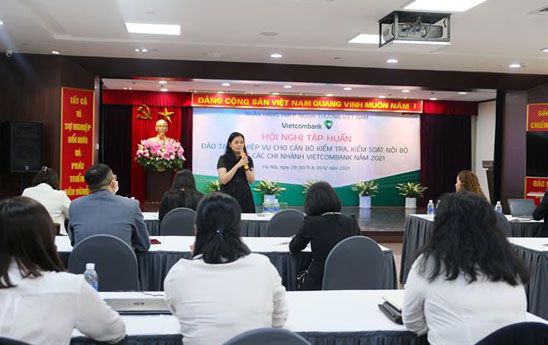 Vietcombank tập huấn đào tạo nghiệp vụ kiểm tra, kiểm soát nội bộ