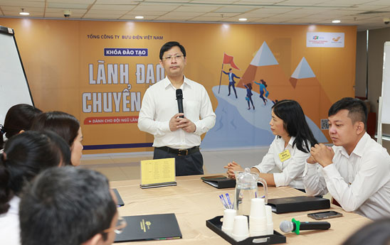 Vietnam Post khai giảng Khóa 6 Chương trình đào tạo “Lãnh đạo chuyển đổi”