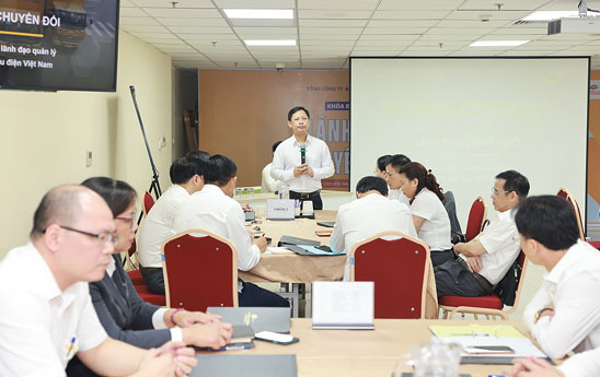 Vietnam Post triển khai chương trình đào tạo “Lãnh đạo chuyển đổi” khoá 5