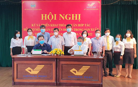 Bưu điện tỉnh Bình Định hợp tác hỗ trợ nông dân chuyển đổi số trong sản xuất và tiêu thụ nông sản