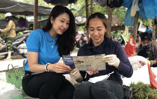 Hơn 40 nghìn người tham gia BHXH tự nguyện, BHYT hộ gia đình thông qua mạng lưới bưu điện