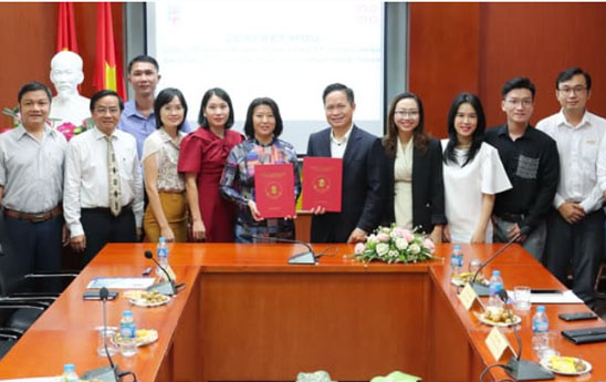 MoMo hợp tác với Trường Đại học Ngân hàng TP.HCM để đẩy mạnh thanh toán không tiền mặt và phối hợp đào tạo nhân lực