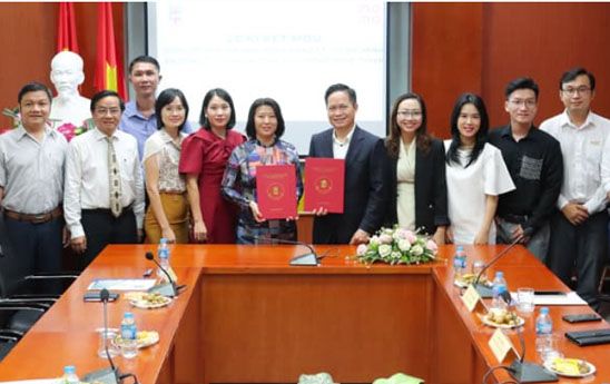 MoMo hợp tác với Trường Đại học Ngân hàng TP.HCM để đẩy mạnh thanh toán không tiền mặt và phối hợp đào tạo nhân lực