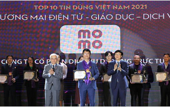 MoMo lần thứ 4 được vinh danh là thương hiệu được Tin & Dùng năm 2021