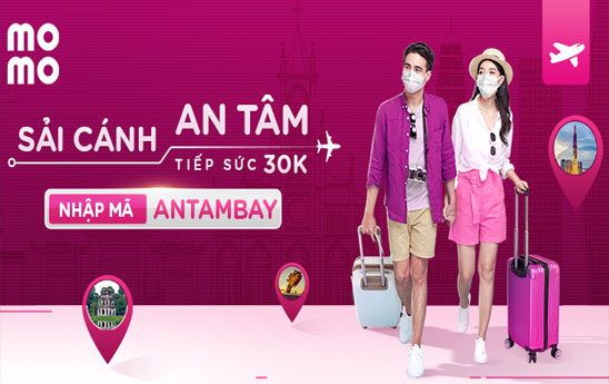 MoMo "tiếp sức" khách hàng đặt vé máy bay